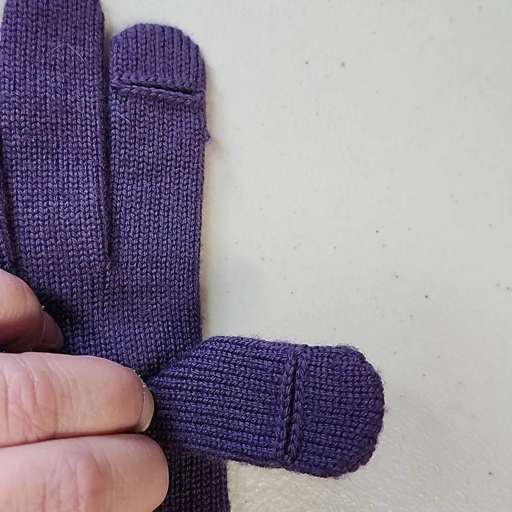 Coach XS/Small Iris Purple And Magenta GLOVES - NEW